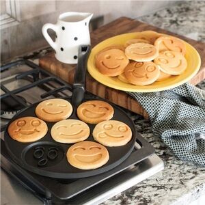 Emoji Pancake Pan